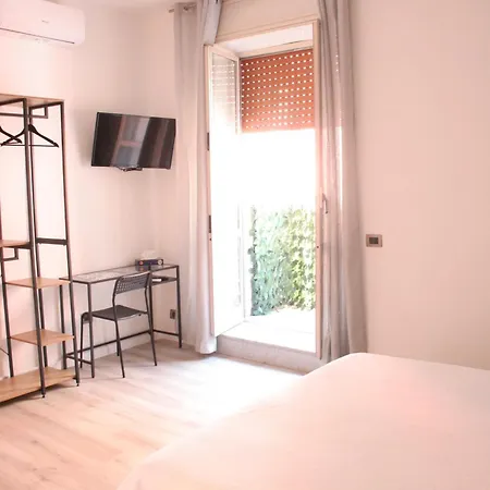 Bella Mbriana Naples